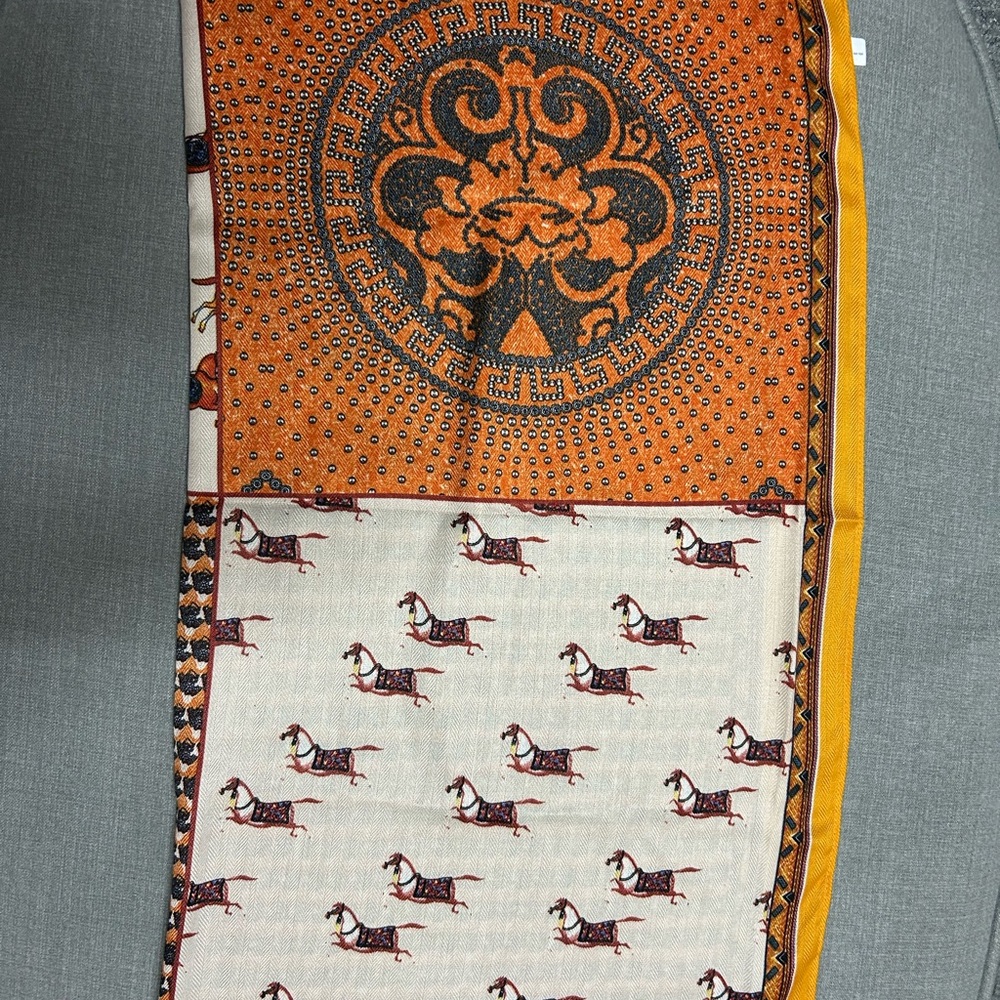 Geometric Patterned Scarf - Picture 3 of 4